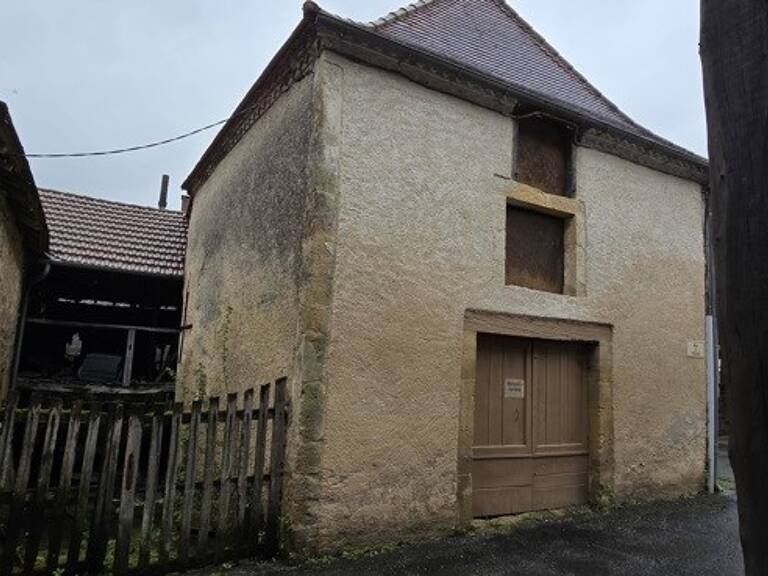 Maison en pierre de 1 pièces principales — photo 1