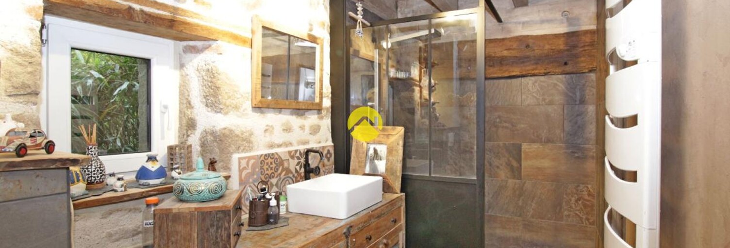 Maison 6 Pièces 232 m² à vendre à Mazirat (03420)