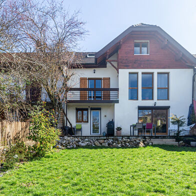 Maison 5 pièces 599700 €