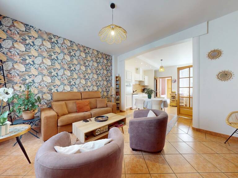 A VENDRE - SECTEUR LUTON - CHARMANTE MAISON AVEC COUR ET 4 CHAMB — photo 1