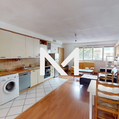 Appartement 4 pièces 899 €