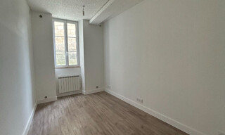 Commerce  38 m² à louer à Saint-Fort-sur-Gironde (17240)