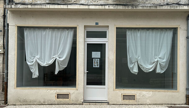 Local commercial  à louer Saint-Fort-sur-Gironde 17240