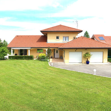 Maison 5 pièces 729000 €