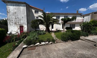 Maison 9 Pièces 186 m² à vendre à Mortagne-sur-Gironde (17120)