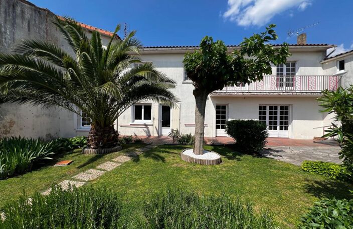 Maison F8 (186 m²) à vendre à MORTAGNE SUR GIRONDE — photo 2