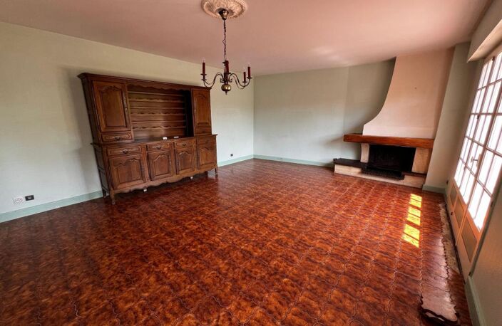 Maison F8 (186 m²) à vendre à MORTAGNE SUR GIRONDE — photo 4