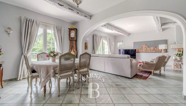 Villa / Maison 7 pièces  à vendre Aix-en-Provence 13100