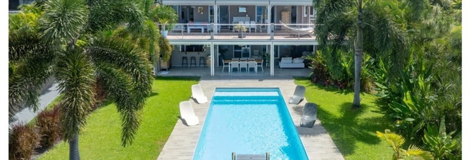 Maison 10 Pièces 364 m² à vendre à Deshaies (97126)