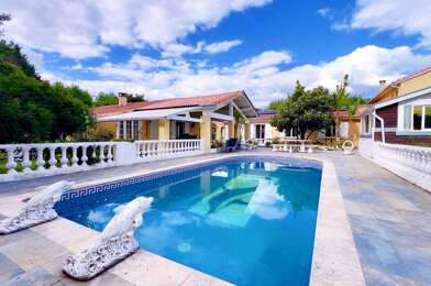 Maison 10 pièces 618000 €