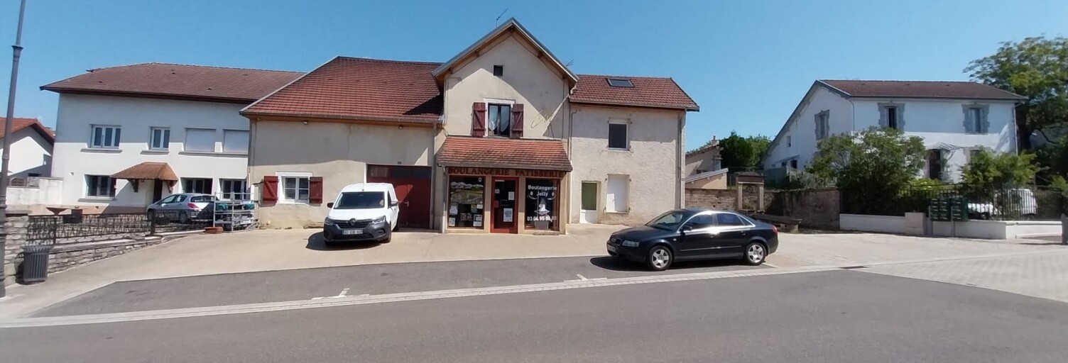Commerce  100 m² à vendre à Saulx (70240)
