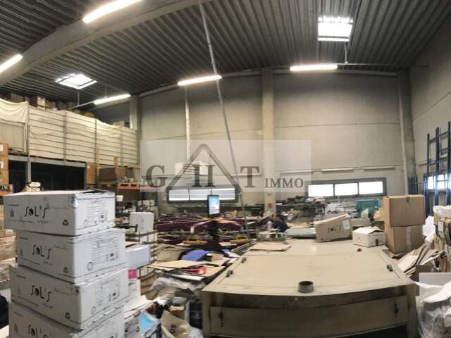 ENTREPOT BUREAUX 400 M² A VENDRE A BUSSY SAINT GEORGES — photo du bien