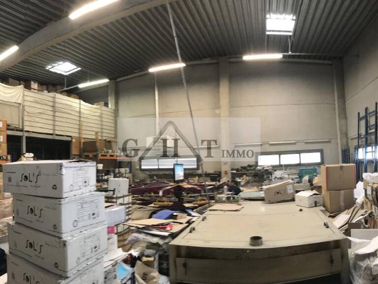 ENTREPOT BUREAUX 400 M² A VENDRE A BUSSY SAINT GEORGES — photo 1