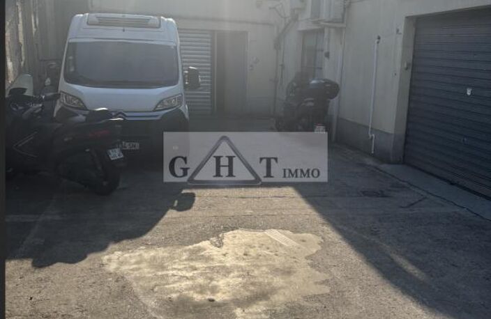 ENTREPÔT BUREAUX A VENDRE A GENNEVILLIER — photo 2