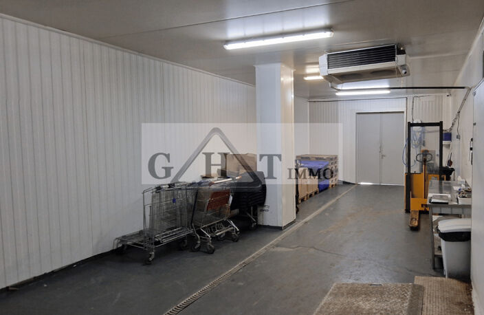 ENTREPÔT BUREAUX A VENDRE A GENNEVILLIER — photo 3