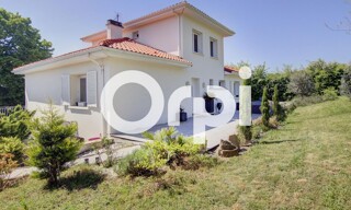 Maison 5 Pièces 135 m² à vendre à Cellieu (42320)