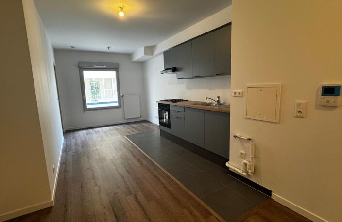 Appartement À Louer — photo 2