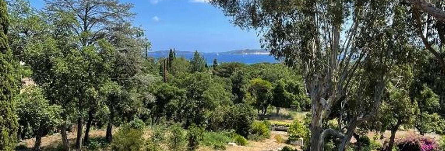 Terrain  2505 m² à vendre à Grimaud (83310)