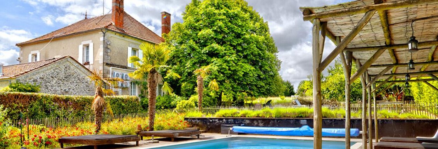 Maison 19 Pièces 590 m² à vendre à Saint-Martin-de-Gurson (24610)