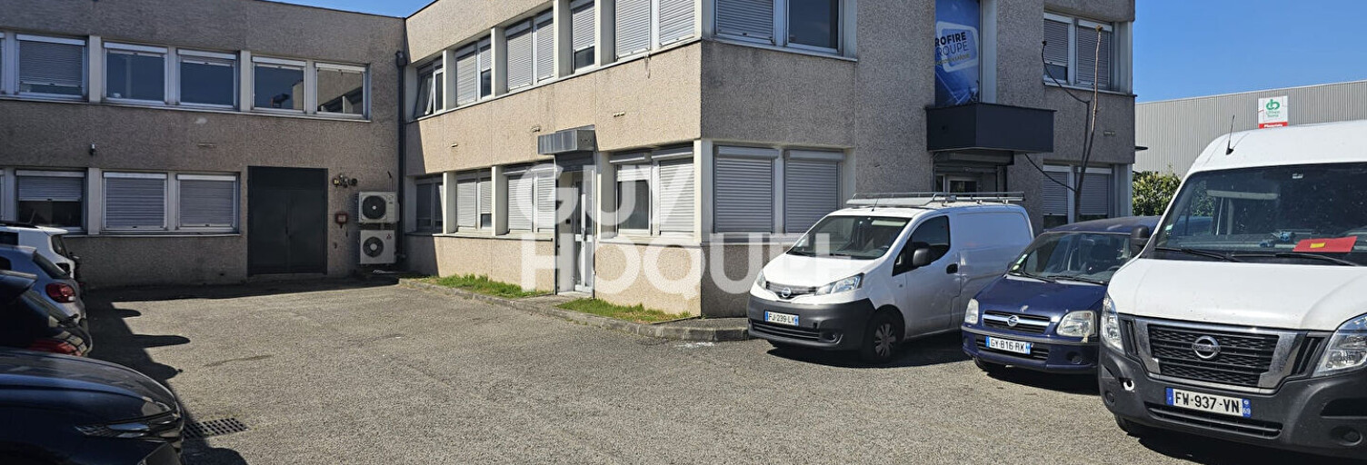 Commerce 1 Pièce 1900 m² à louer à Vaulx-en-Velin (69120)