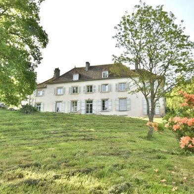 Maison 18 pièces 610000 €