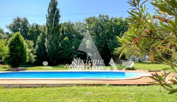 Villa / Maison 10 pièces  à vendre Saintes 17100