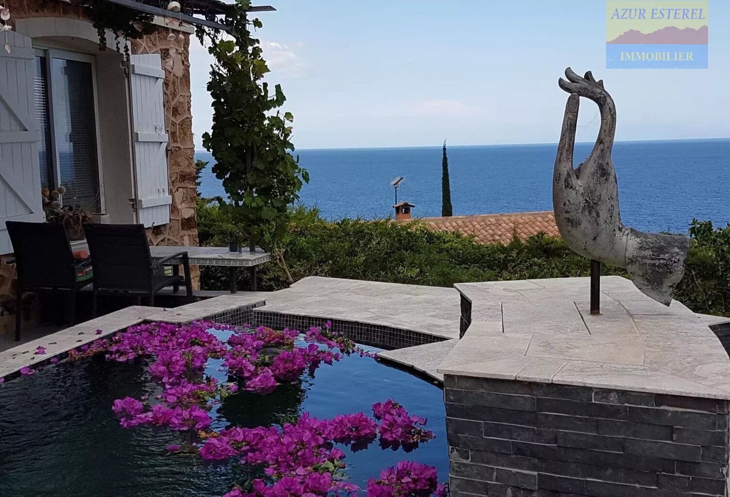 BIEN ATYPIQUE AVEC VUE MER & SPA PRIVATIF — photo 1