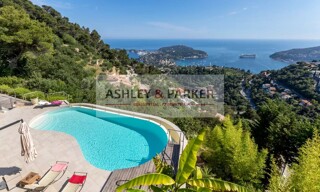 Maison 9 Pièces 304 m² à vendre à Villefranche-sur-Mer (06230)