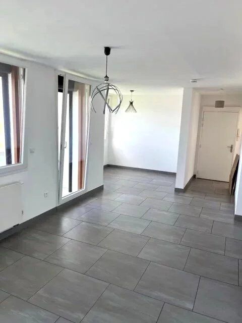 Photo Appartement  moderne entièrement rénové à Golbey image 3/4