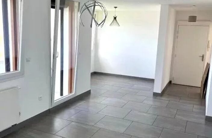 appartement  moderne entièrement rénové à Golbey — photo 4