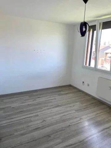Photo Appartement  moderne entièrement rénové à Golbey image 4/4