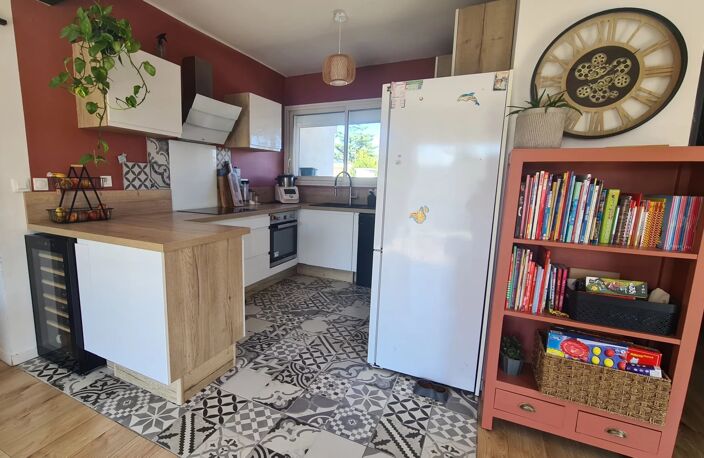 Maison de plain-pied avec piscine - RODILHAN (30230) — photo 4