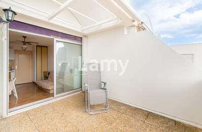 Parking + Appartement — photo du bien