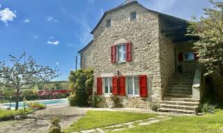 Maison 8 Pièces 200 m² à vendre à Sauveterre-de-Rouergue (12800)
