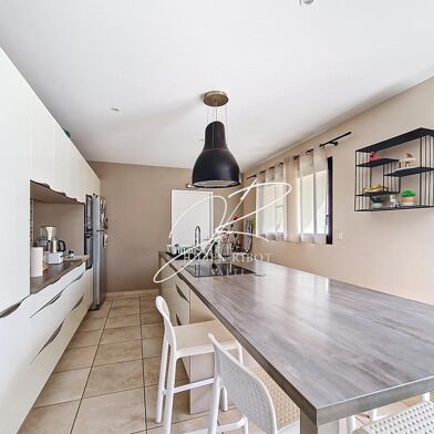 Maison 5 pièces 490000 €