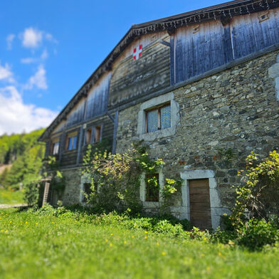 Maison 5 pièces 696000 €