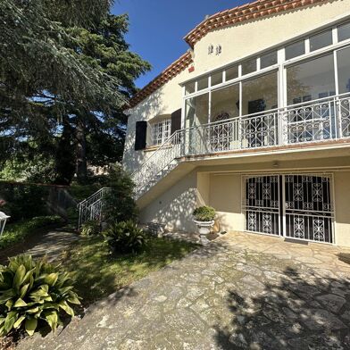 Maison 5 pièces 676000 €