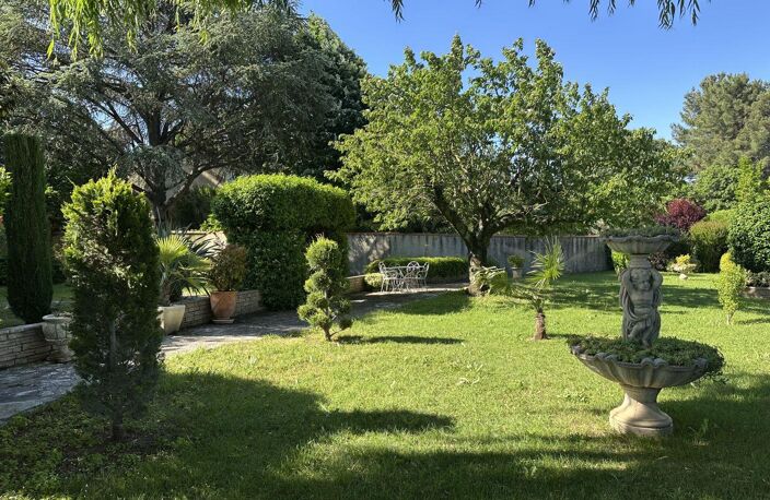 Villa — photo 3