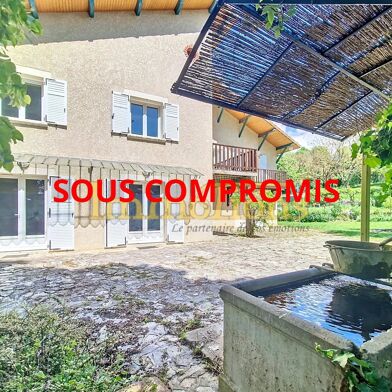 Maison 9 pièces 385000 €