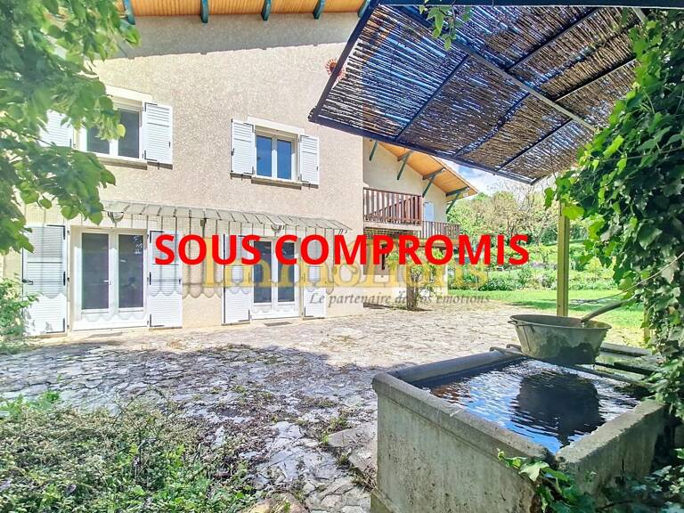 Charmante et spacieuse maison à Notre de Dame de L'Osier — photo 1