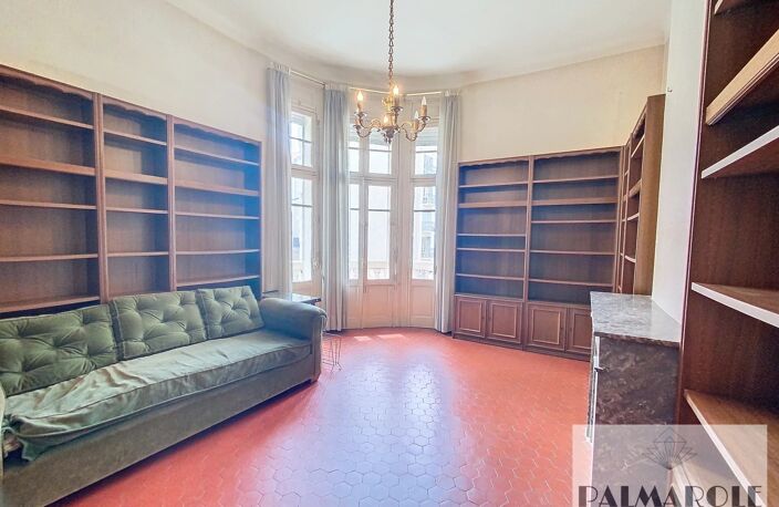 Perpignan Castillet t4 balcons dans immeuble bourgeois — photo 4