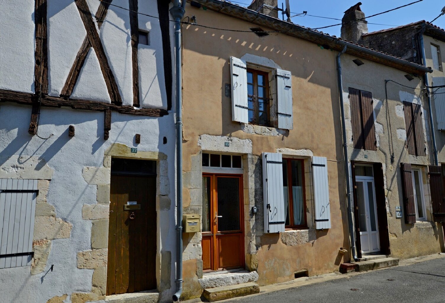 Charmante maison de village rénovée au cœur de Duras — photo 1