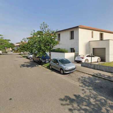 Maison 5 pièces 2450 €