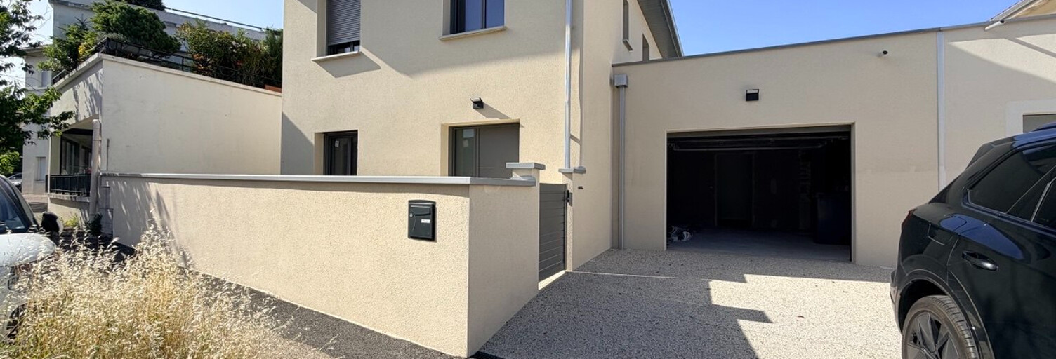 Maison 5 Pièces 144 m² à louer à Solaize (69360)