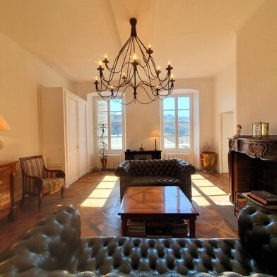 Appartement 5 pièces 300000 €