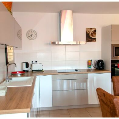 Appartement 4 pièces 263000 €