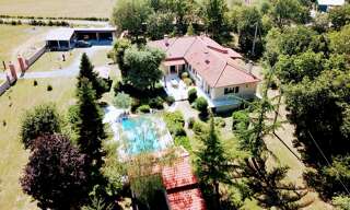 Maison 9 Pièces 350 m² à vendre à Cordes-sur-Ciel (81170)