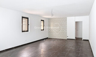 Commerce  57 m² à louer à Berre-l'Étang (13130)