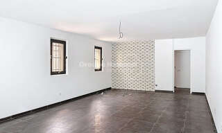 Commerce  57 m² à louer à Berre-l'Étang (13130)