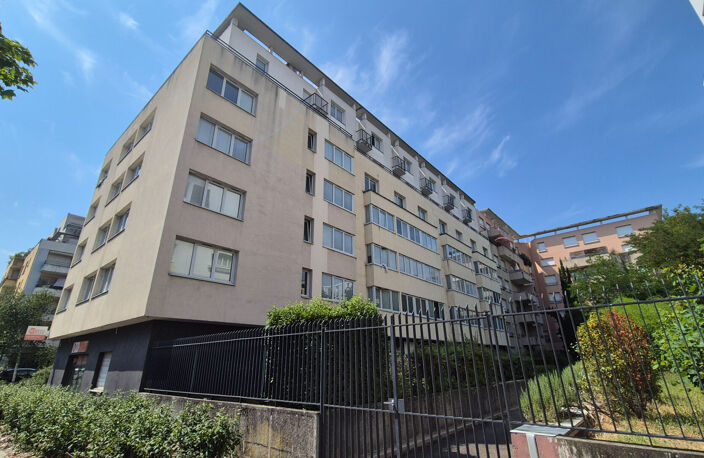 Appartement Grenoble 1 pièce(s) 19.7 m2 — photo 3